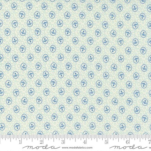 Newport Ivory Blue - Tiny Flowers - Quilt Fabric