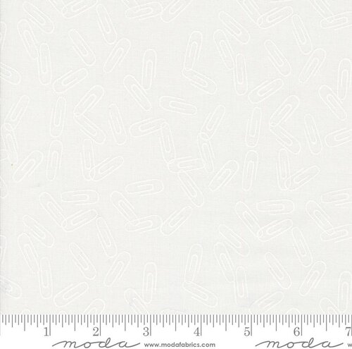 Back To School Paperclip - Paper White - Quilt Fabric