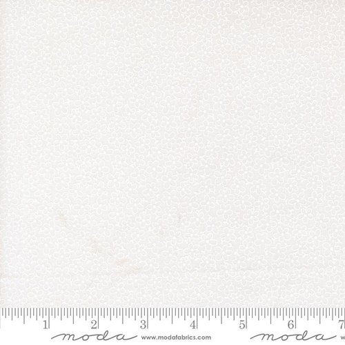 On The Porch Blossoms Cloud White - Quilt Fabric