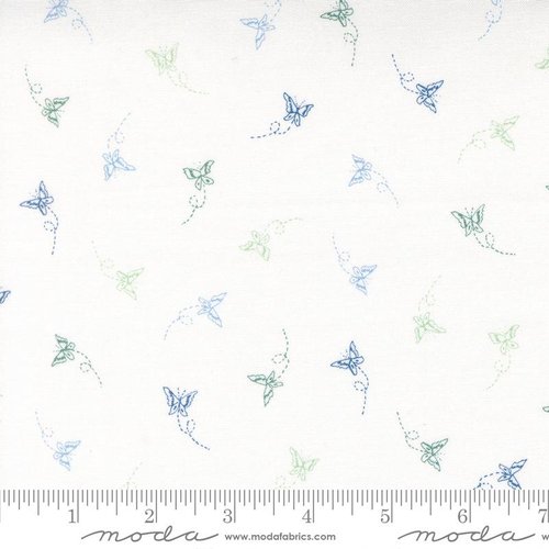 Flutterby Flight Cabbage White - Quilt Fabric