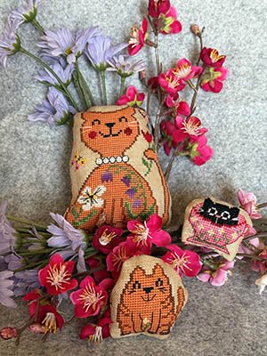 Kitties - Mommy And Cubs - Cross Stitch Pattern