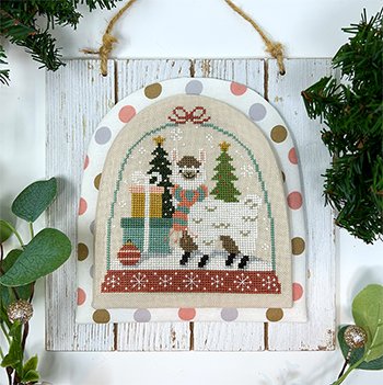 Winter Forest Snowglobes: Lllama - Christmas Cross Stitch 
