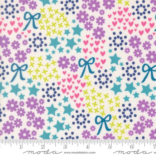 Makers Delight Novelty Breeze - Quilt Fabric