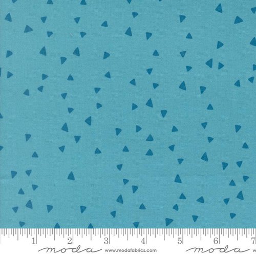 Makers Delight Triangle Blue Chill - Quilt Fabric