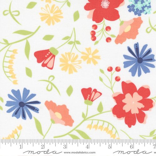 Sunwashed Cloud - Wildflower Toss Flower - Quilt Fabric