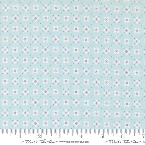 Joysome Dotted Blooms Frost - Quilt Fabric