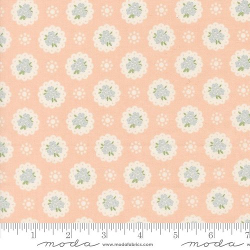 Handmade Sweetness Lace Petal - Quilt Fabric