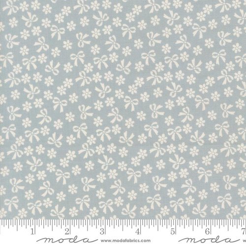 Handmade Sweetness Bows Powder Blue - Quilt Fabric