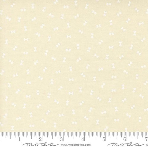 Handmade Sweetness Bowties Porcelain White - Quilt Fabric