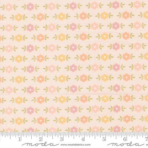 Dear Daisy Floral Blush - Quilt Fabric