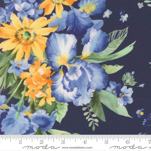 Summer Breeze 2027 Floral Royal - Quilt Fabric
