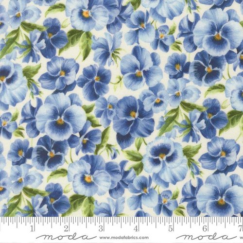 Summer Breeze 2027 Flower Ivory - Quilt Fabric