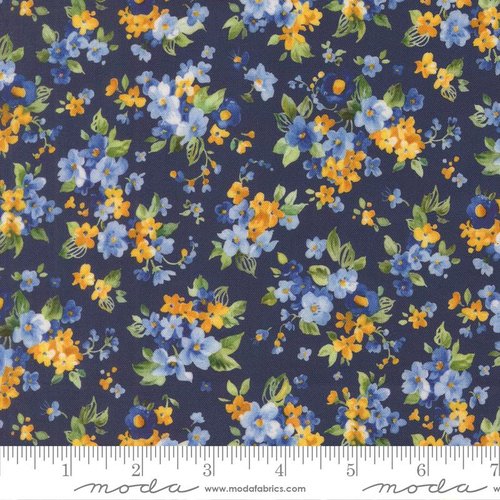 Summer Breeze 2027 Blooms Royal - Quilt Fabric