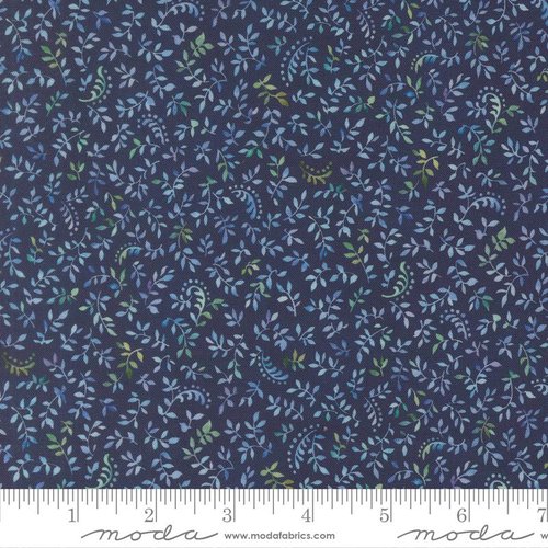 Summer Breeze 2027 Vines Royal - Quilt Fabric