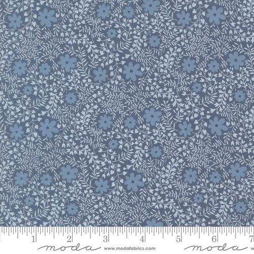 Larkspur and Linen Paisley Cornflower - Quilt Fabric