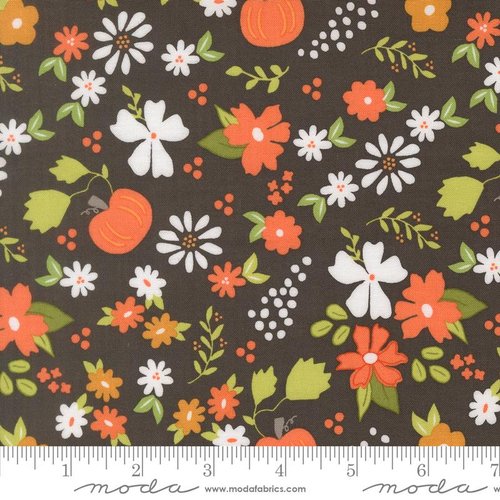 Birch & Willow Quilting Flower Charcoal - Quilt Fabric