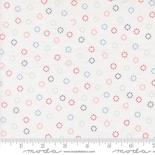 Midsummer Circles Cloud - Quilt Fabric