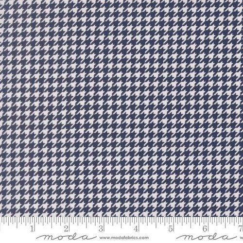 Midsummer Houndstooth Navy - Quilt Fabric