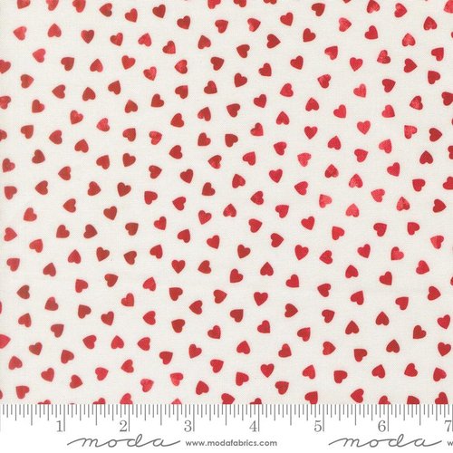 Little Lovelies Petite Hearts Cloud - Quilt Fabric