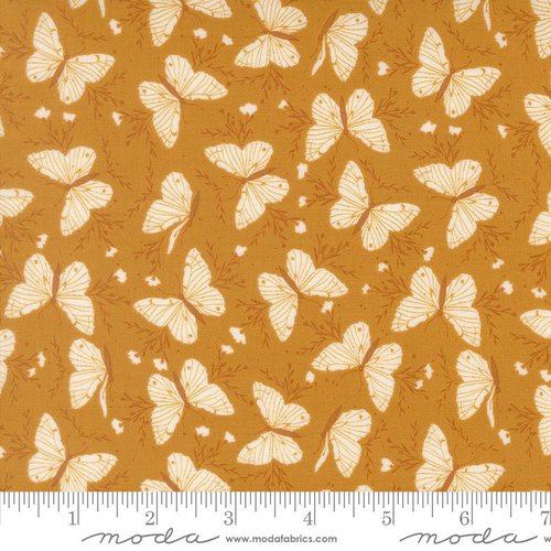 Wildbriar Butterflies Golden - Quilt Fabric