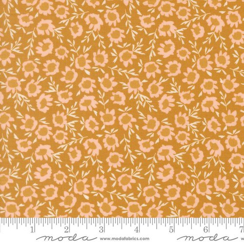 Wildbriar Blossom Golden - Quilt Fabric