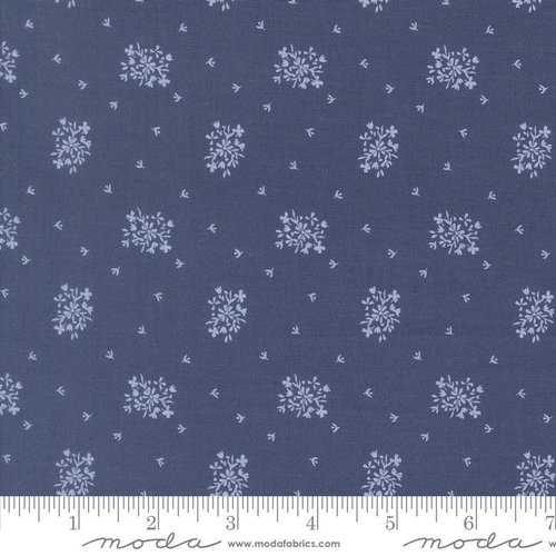 Wildbriar Floral Maine Blueberry - Quilt Fabric