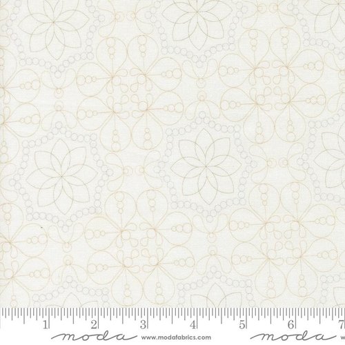 Tranquility Graphs Off White - Quilt Fabric