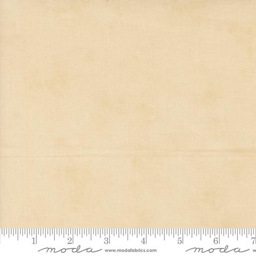 Collections Magnolia Solid Ivory - Quilt Fabric