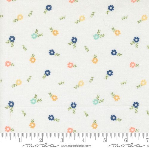 Catching Sunshine Floral Cloud - Quilt Fabric