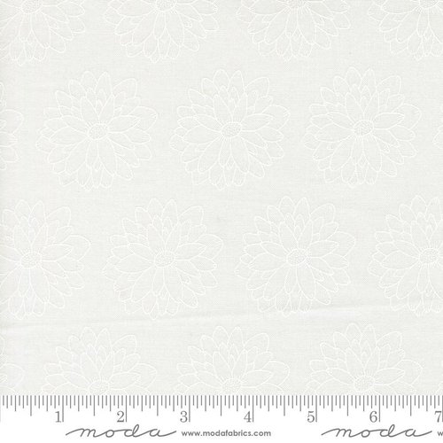 Catching Sunshine Sketch Cloud White - Quilt Fabric