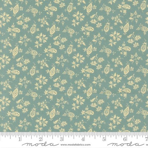 Betsys Best Flower Robins Egg - Quilt Fabric
