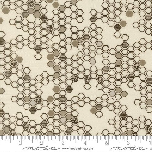 Pollinators Comb Cloud - Quilt Fabric