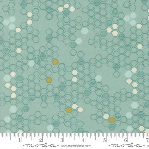 Pollinators Comb Stream - Quilt Fabric