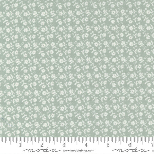 Sunnyside Gather Sea Salt - Quilt Fabric