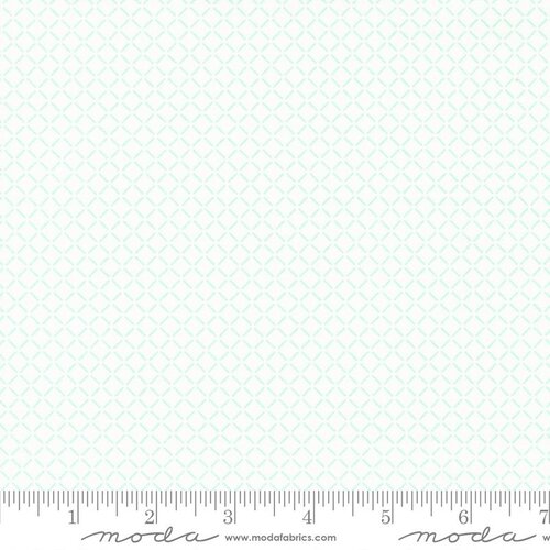 Lighthearted Summer Cream Aqua - Quilt Fabric