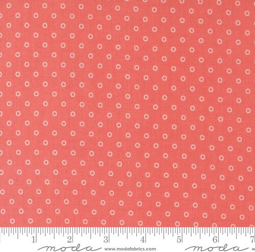 Rosemary Cottage Strawberry - Quilt Fabric