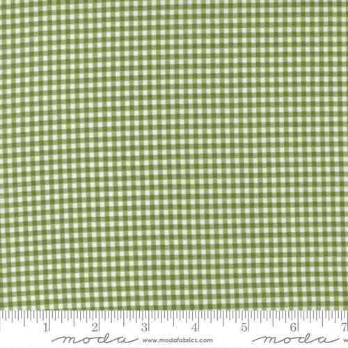 Graze Farmhouse Green - Quilt Fabric