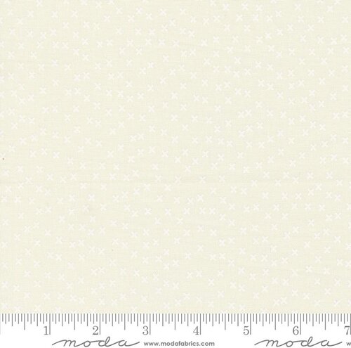 Vintage X Cream White - Quilt Fabric