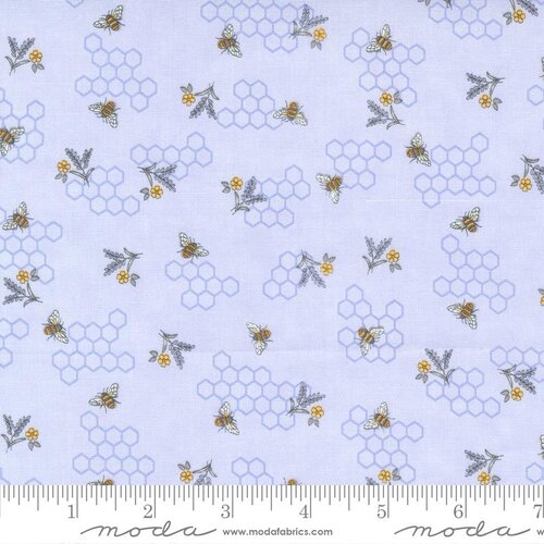 Bees and Lavender Blenders - Soft Lavender - Quilt Fabric