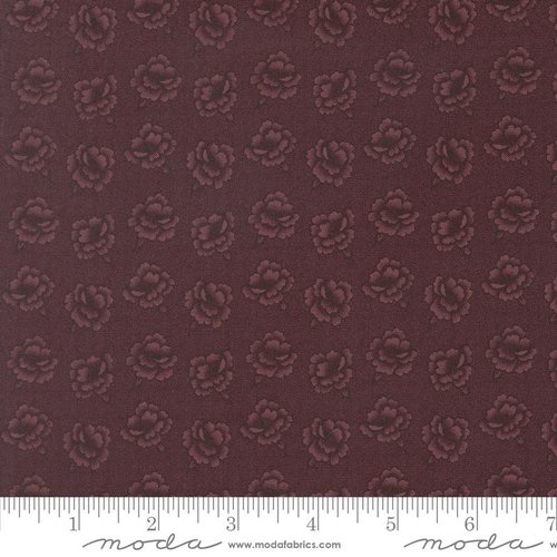 Honeysuckle Farm Petals Periwinkle - Quilt Fabric