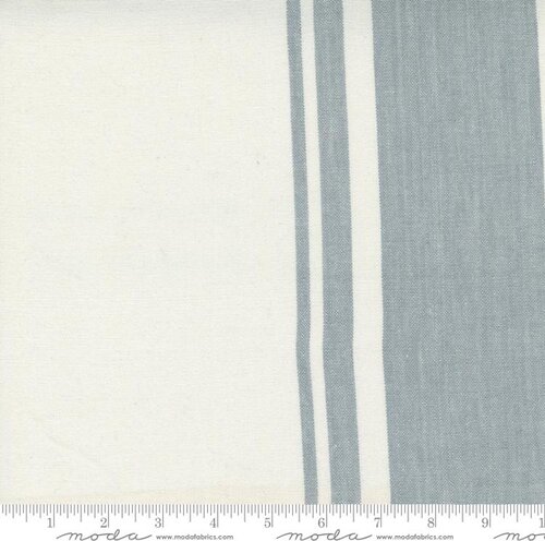 18" Lakeside Off White Silver - Quilt Fabric
