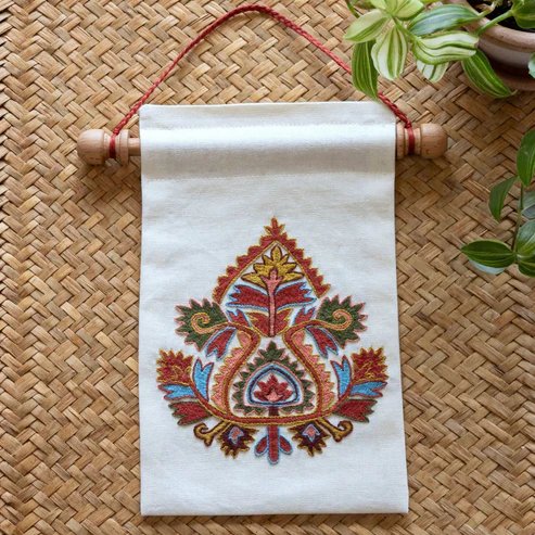 Anthemion Mini Wall Hanging - Embroidery Kit