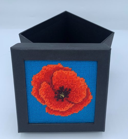 Poppy Small Black Box -  Stitch Your Own Boxes Kit