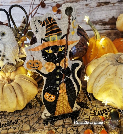 Black Cat - Halloween Cross Stitch Pattern