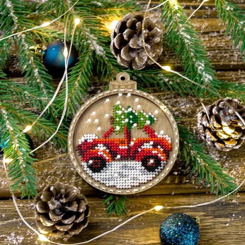 Car With Tree - Christmas Ornament Wooden Bead Kit