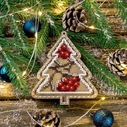Tree With Rowan Berries - Christmas Ornament Wooden Bead Kit