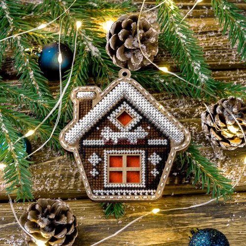 Red Window House - Christmas Ornament Wooden Bead Kit