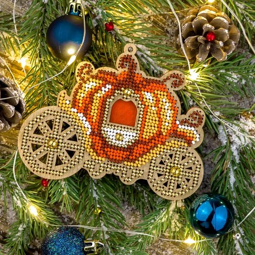 Magical Carriage - Christmas Ornament Wooden Bead Kit