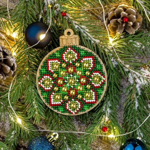 Emerald Tale Ball - Christmas Ornament Wooden Bead Kit