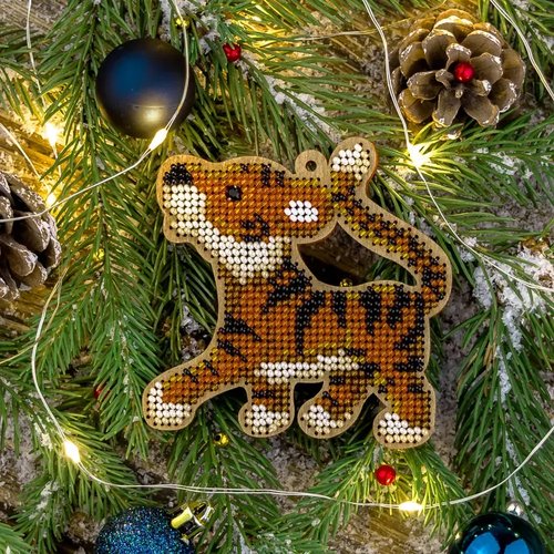 Little Tiger Cub - Christmas Ornament Wooden Bead Kit
